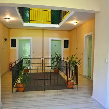 Auberge de jeunesse Comfy Ypsos